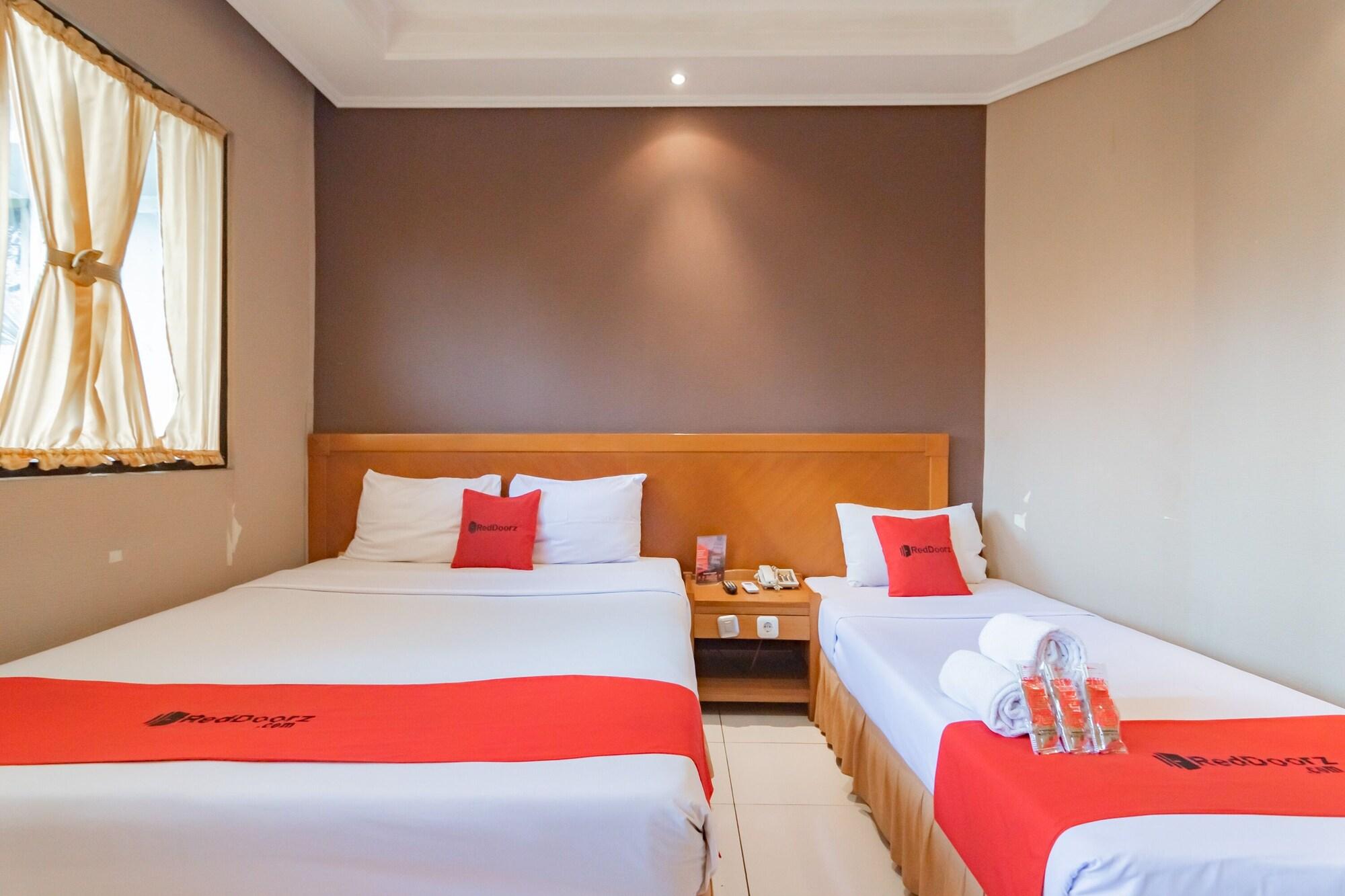 Reddoorz Plus @ Sukamulya Pasteur 2 Bandung Exteriér fotografie