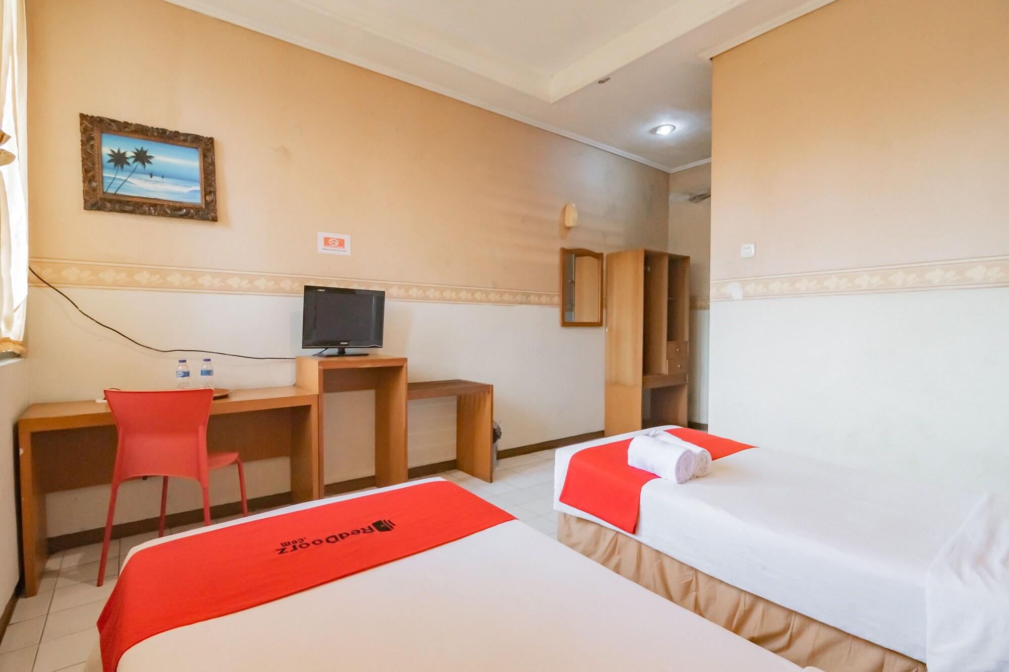 Reddoorz Plus @ Sukamulya Pasteur 2 Bandung Exteriér fotografie